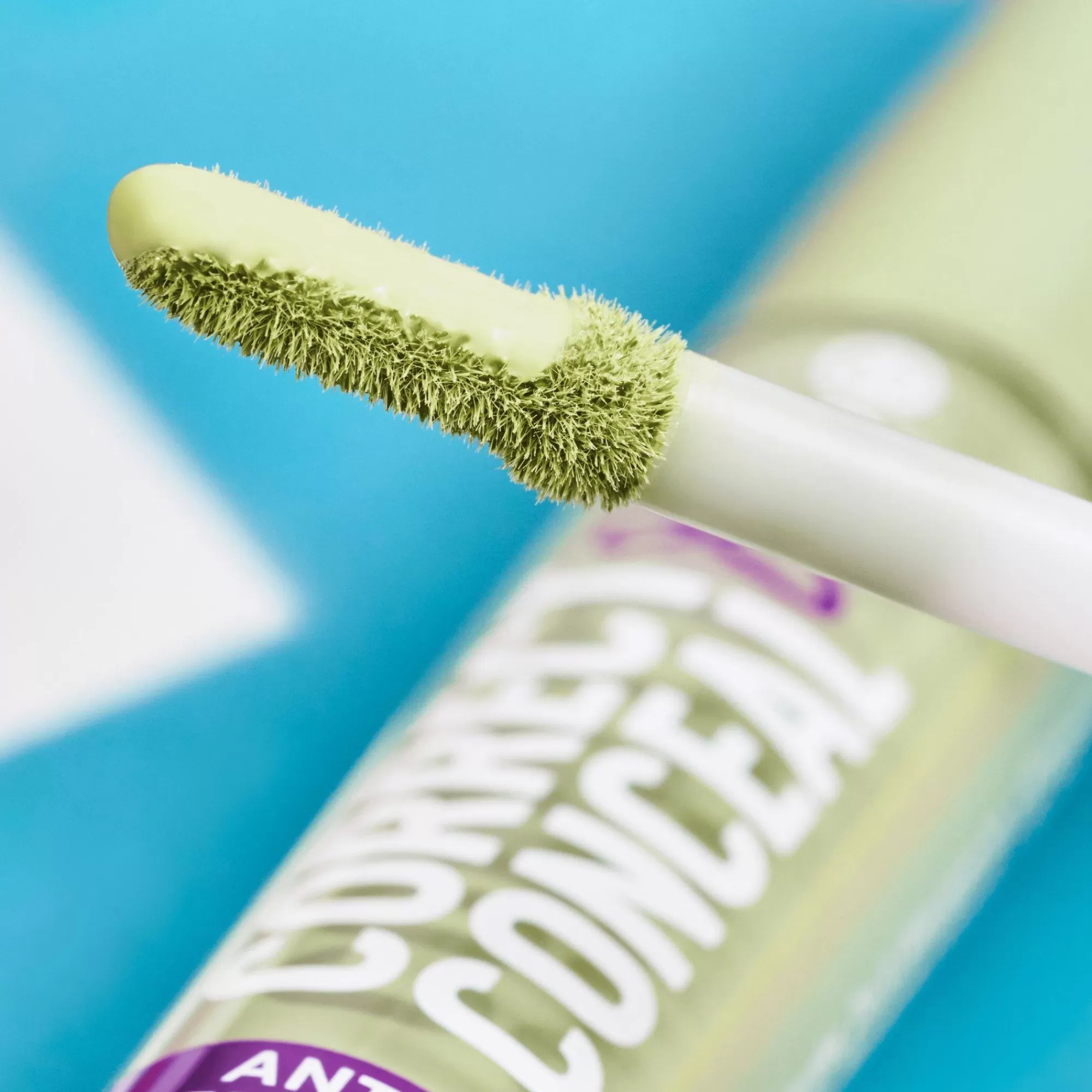 essence Correttori | CORRECT & CONCEAL correttore anti-rossore 100 - Universal