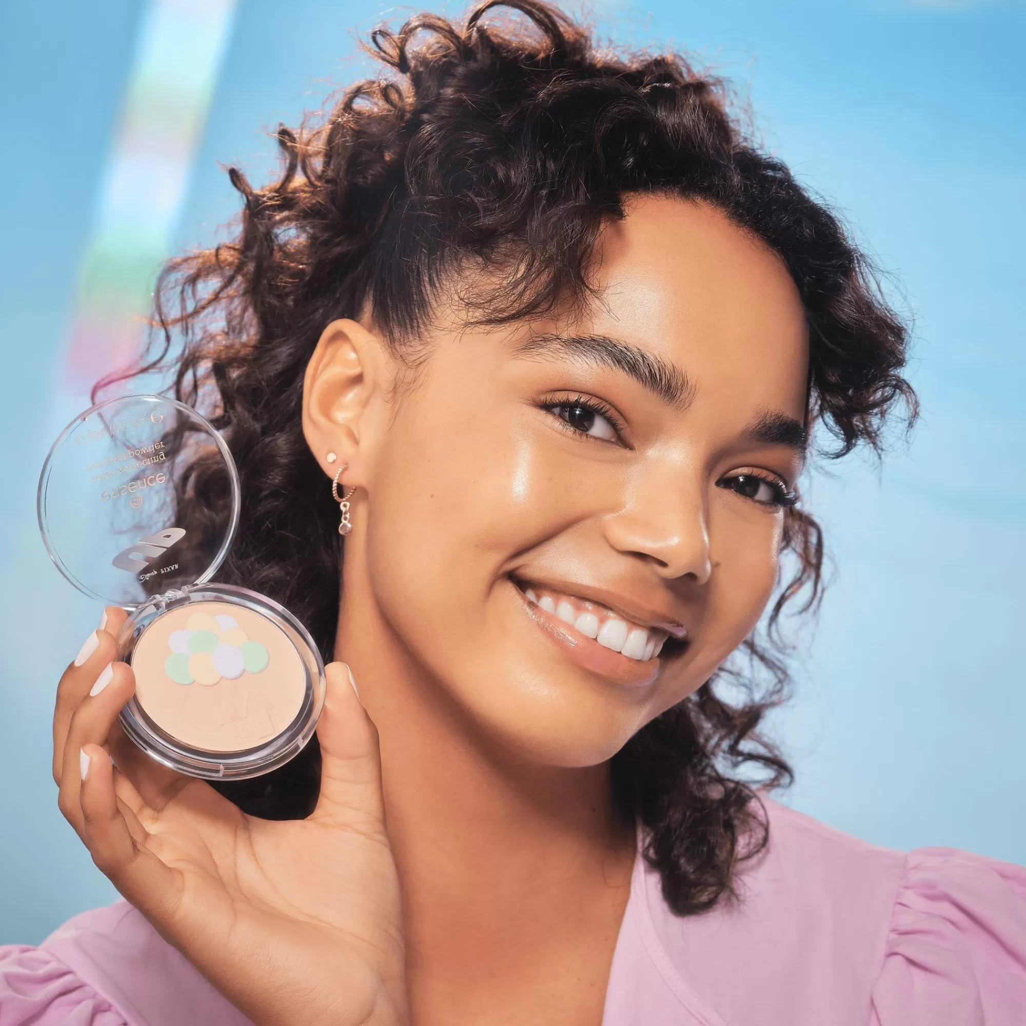 essence Cipria | Disney Pixar Up Cipria compatta correttiva del colore